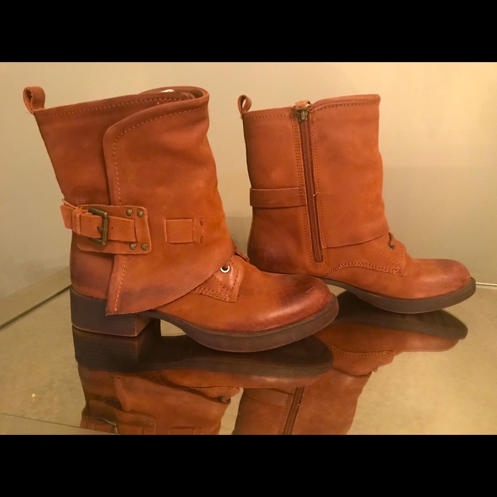 Steve Madden Cognac Brown Boot